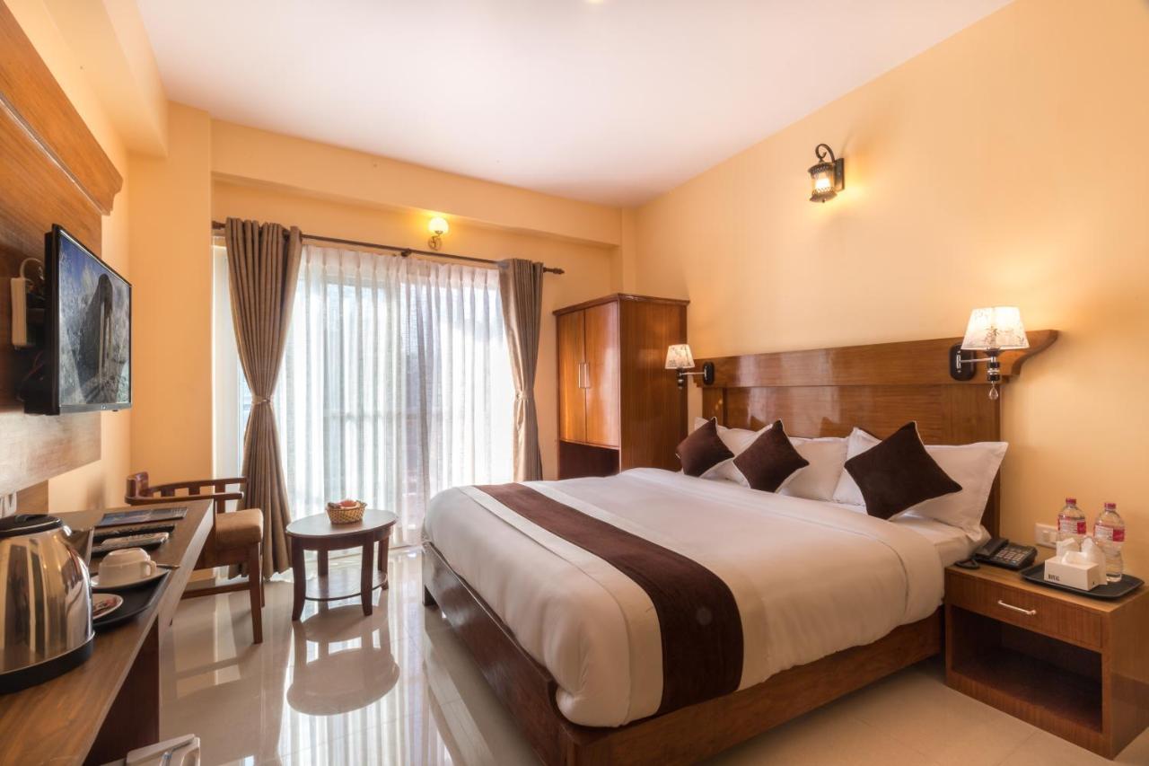 Hotel Lake Shore Pokhara Eksteriør bilde