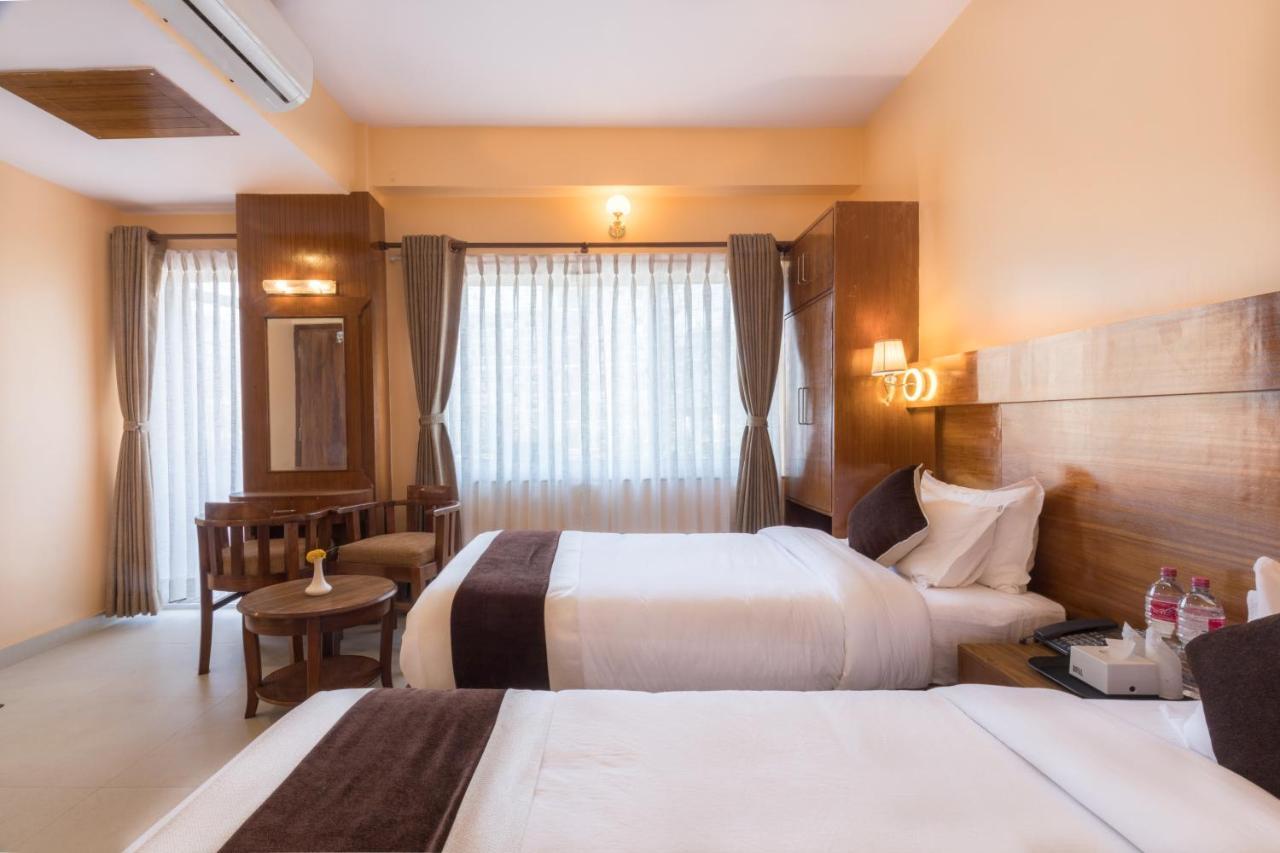 Hotel Lake Shore Pokhara Eksteriør bilde