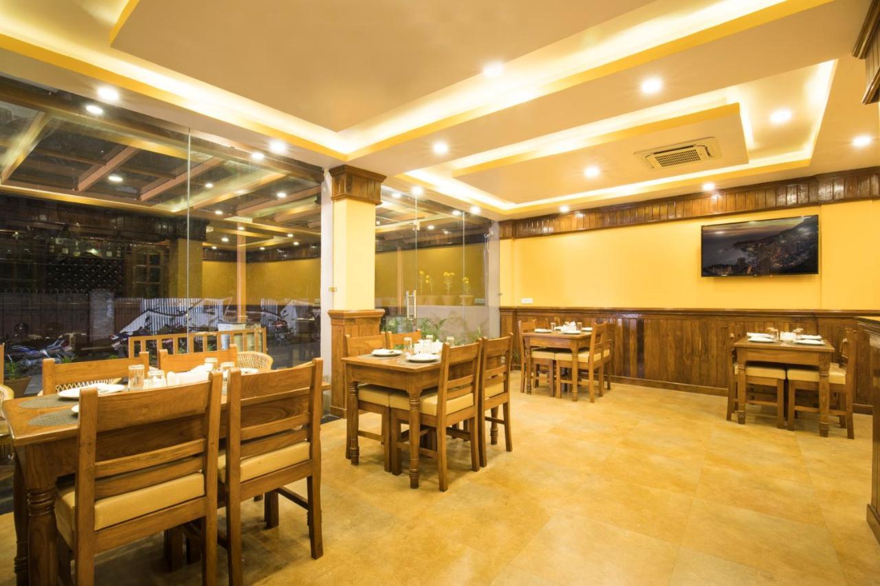 Hotel Lake Shore Pokhara Eksteriør bilde